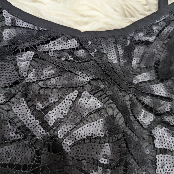 Sequined crop top - Picture 2 of 4